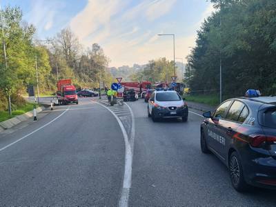 Foto dei mezzi di soccorso in azione